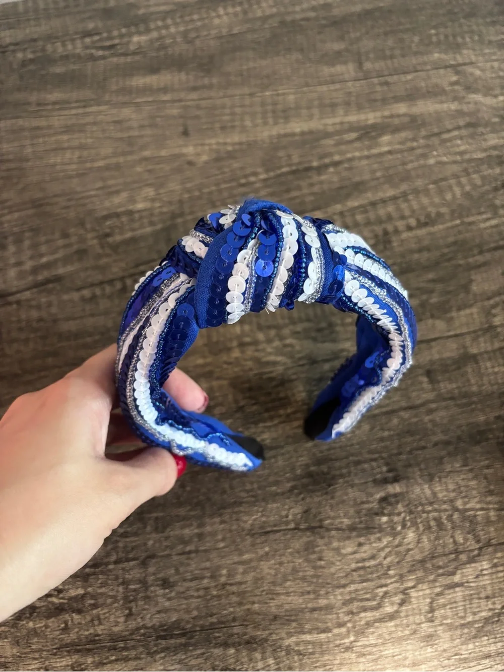 N/A sparkling blue